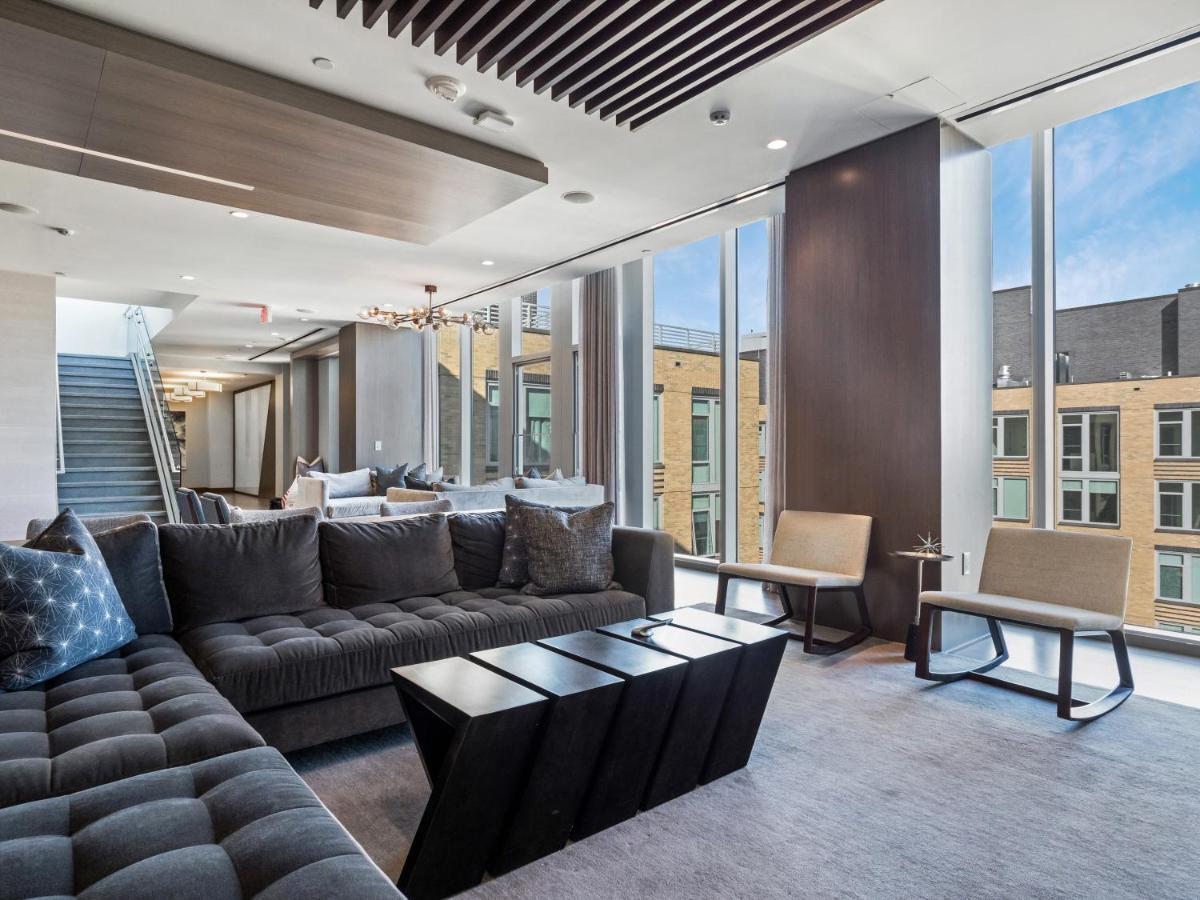 Global Luxury Suites Crystal City Arlington Esterno foto